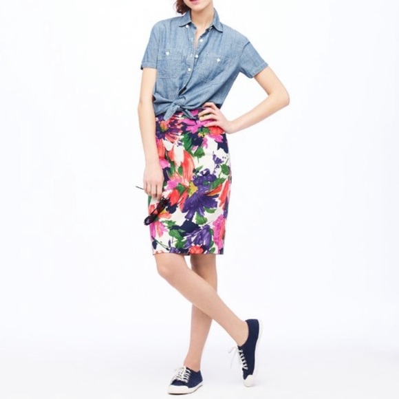 J. Crew Dresses & Skirts - J. Crew Garden Floral Cotton No. 2 Pencil Skirt Fully Lined Multi Women’s Size 2